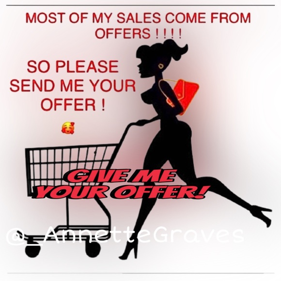 Versace Black and Gold Women's Tote Bag and Pouch - Picture 9 of 10